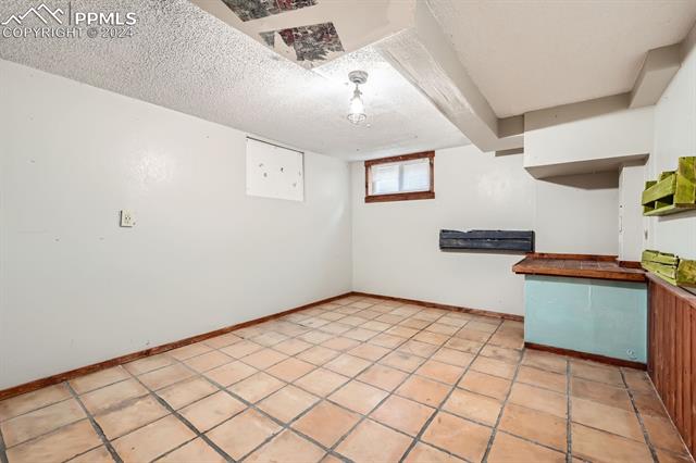 1011 E Vermijo Avenue
