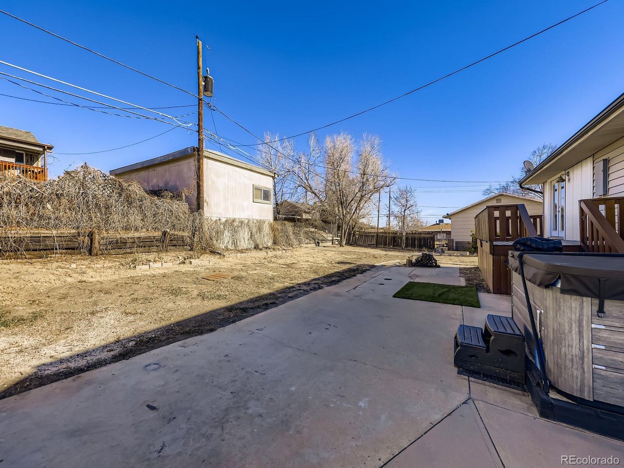 261 W 79th Ct