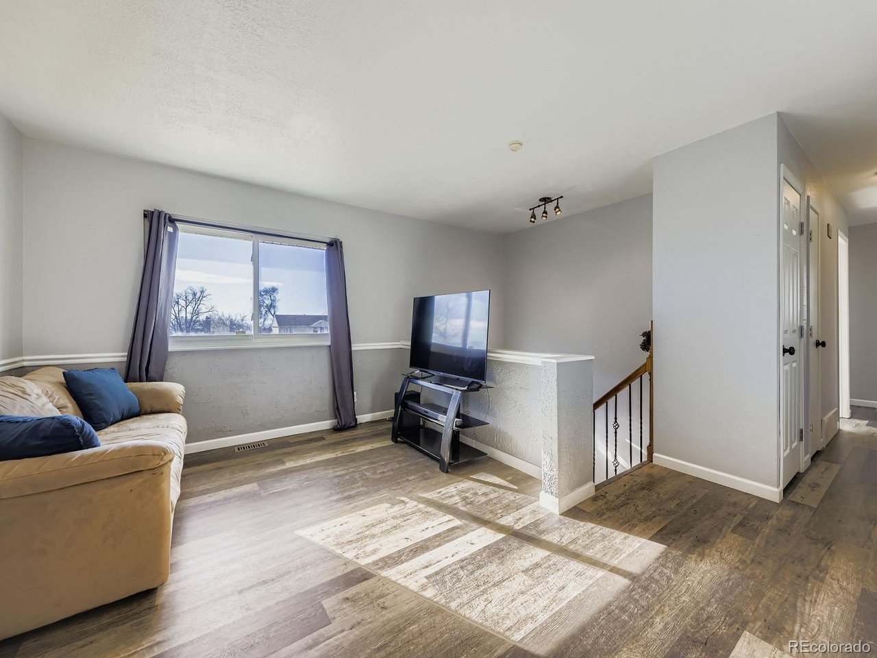 261 W 79th Ct