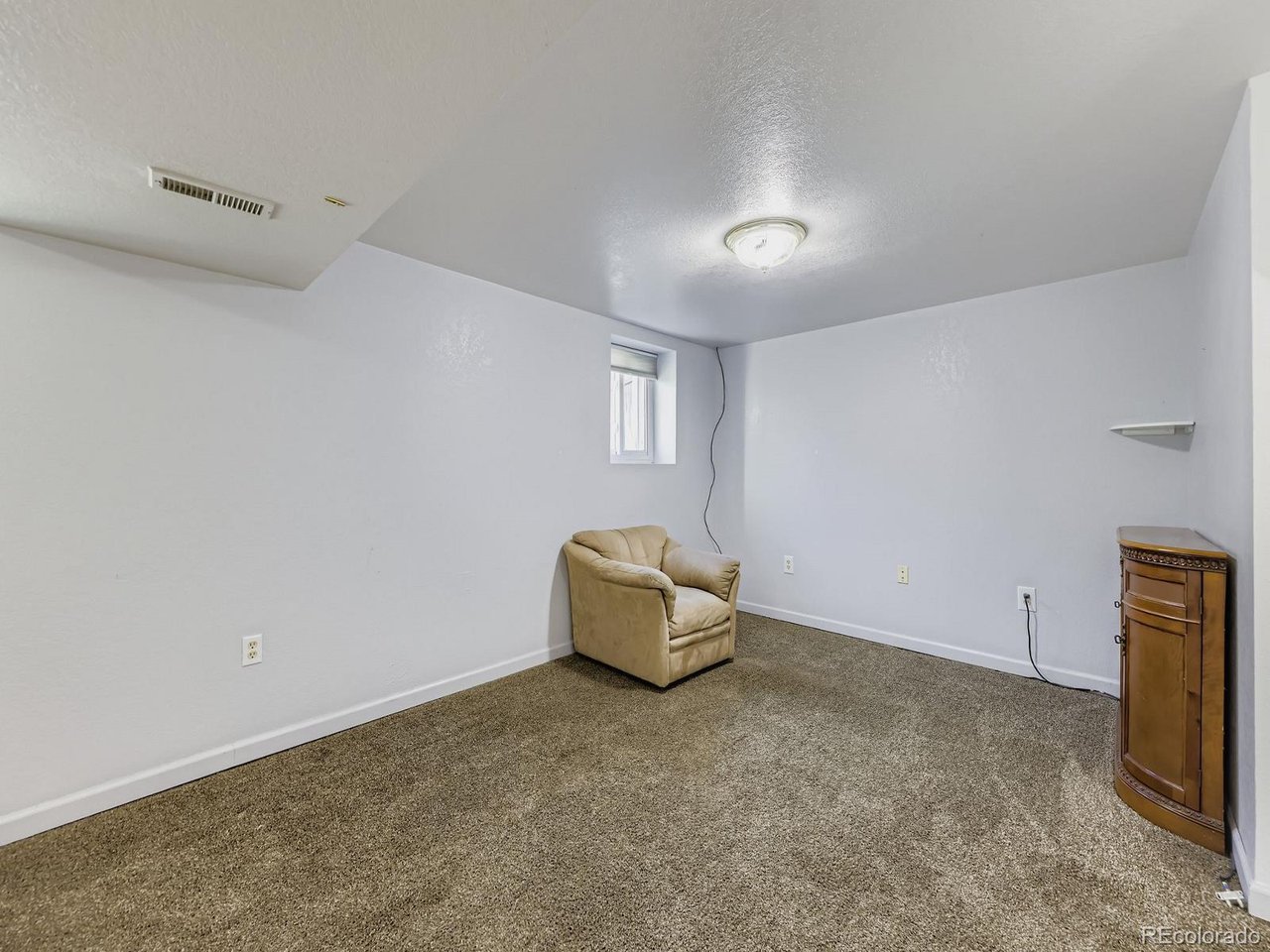 261 W 79th Ct