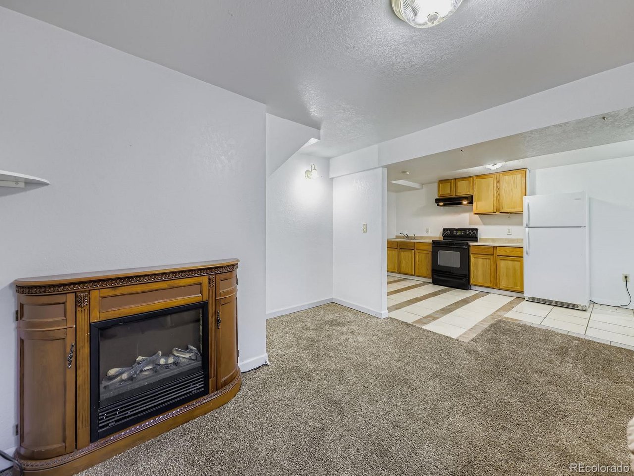 261 W 79th Ct