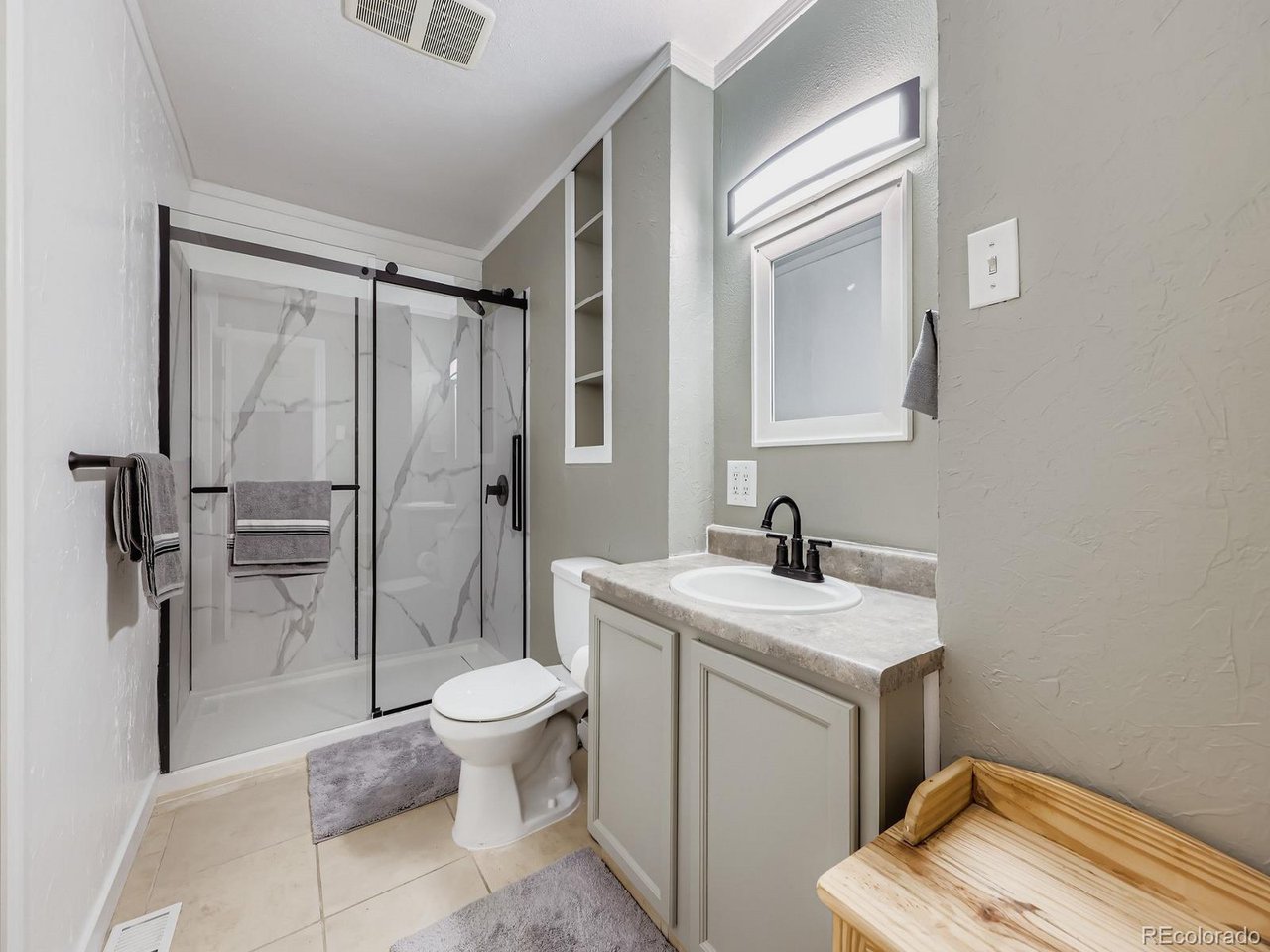 261 W 79th Ct