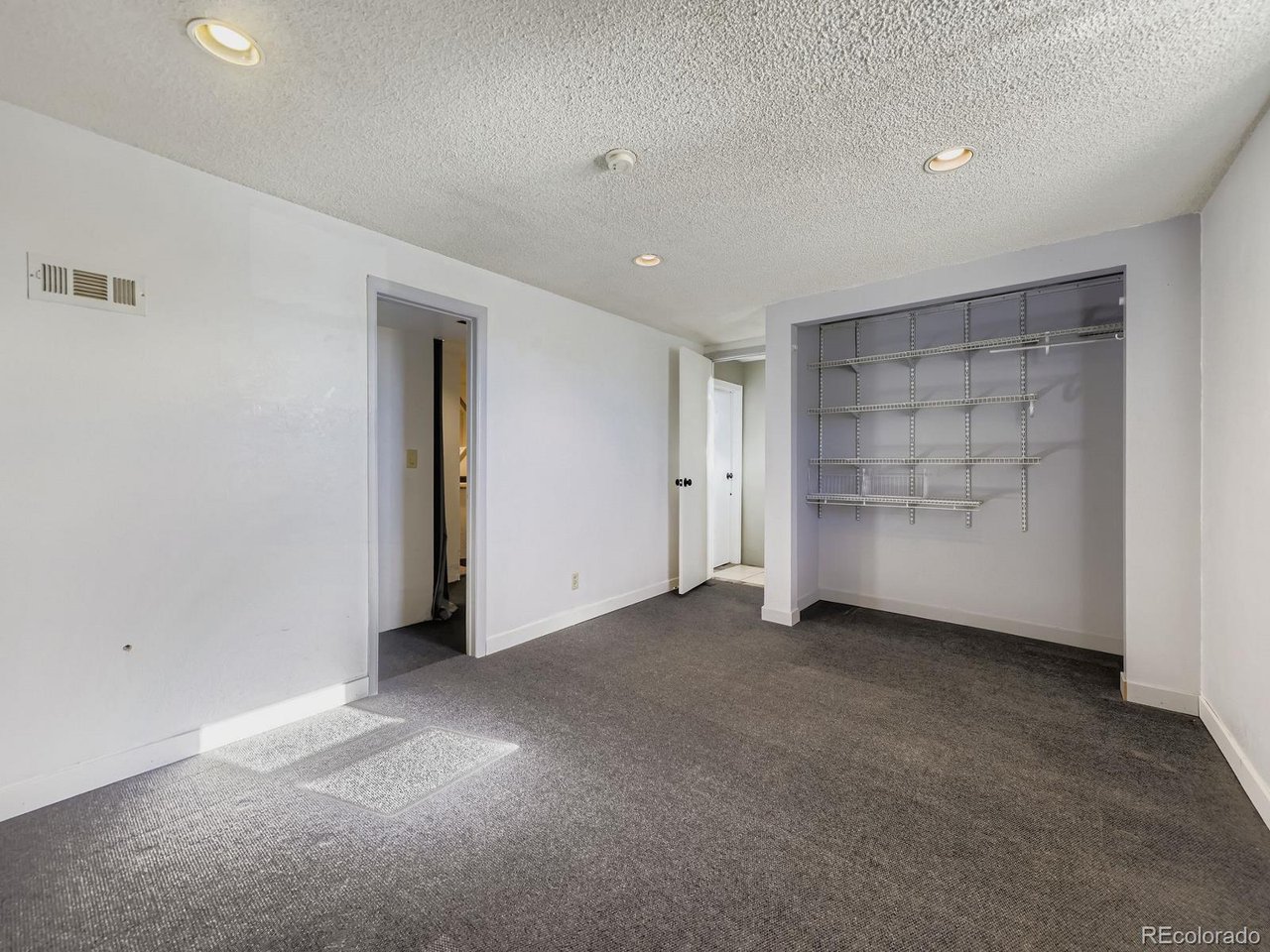 261 W 79th Ct