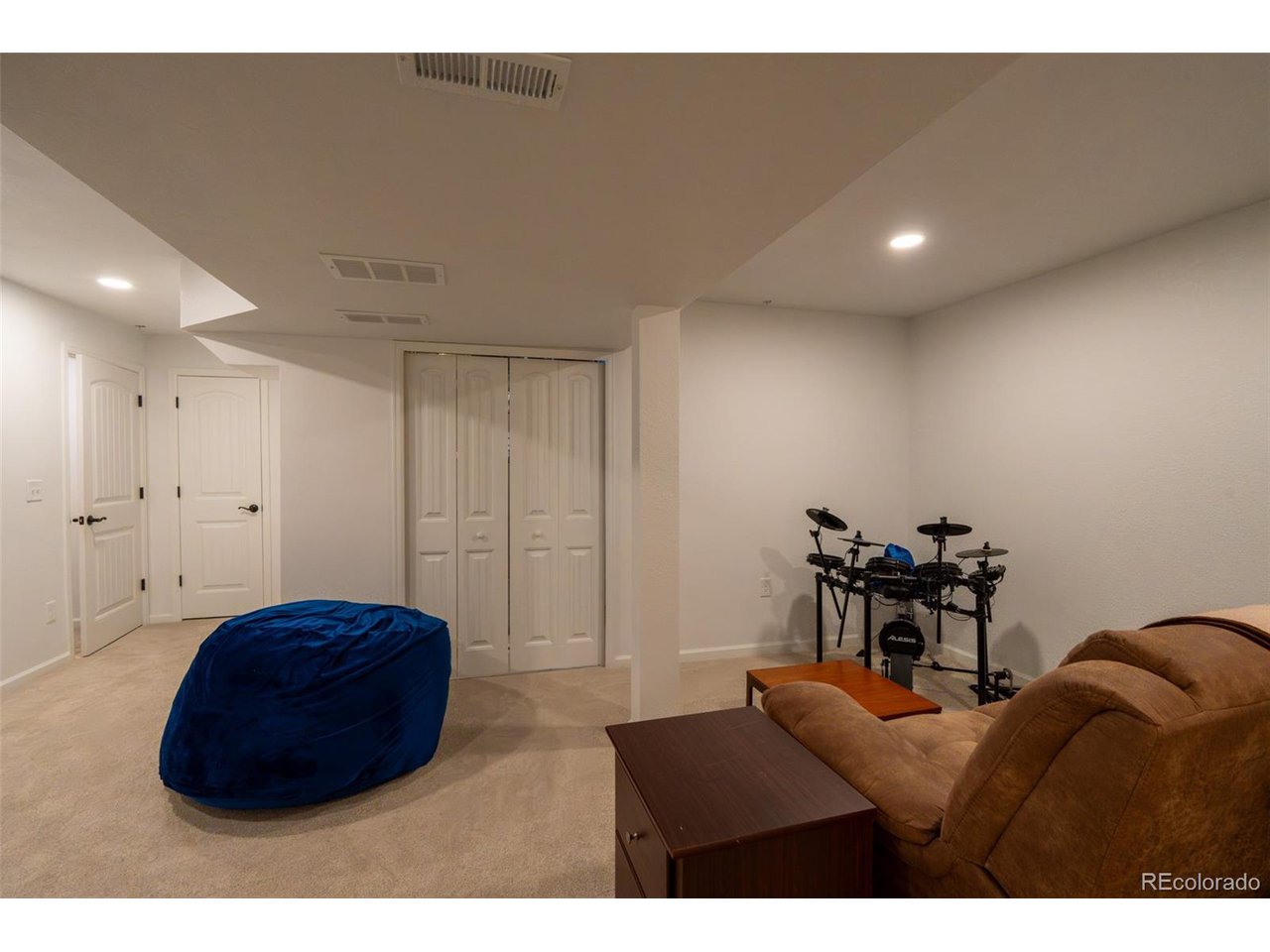 15619 Kitchener Way