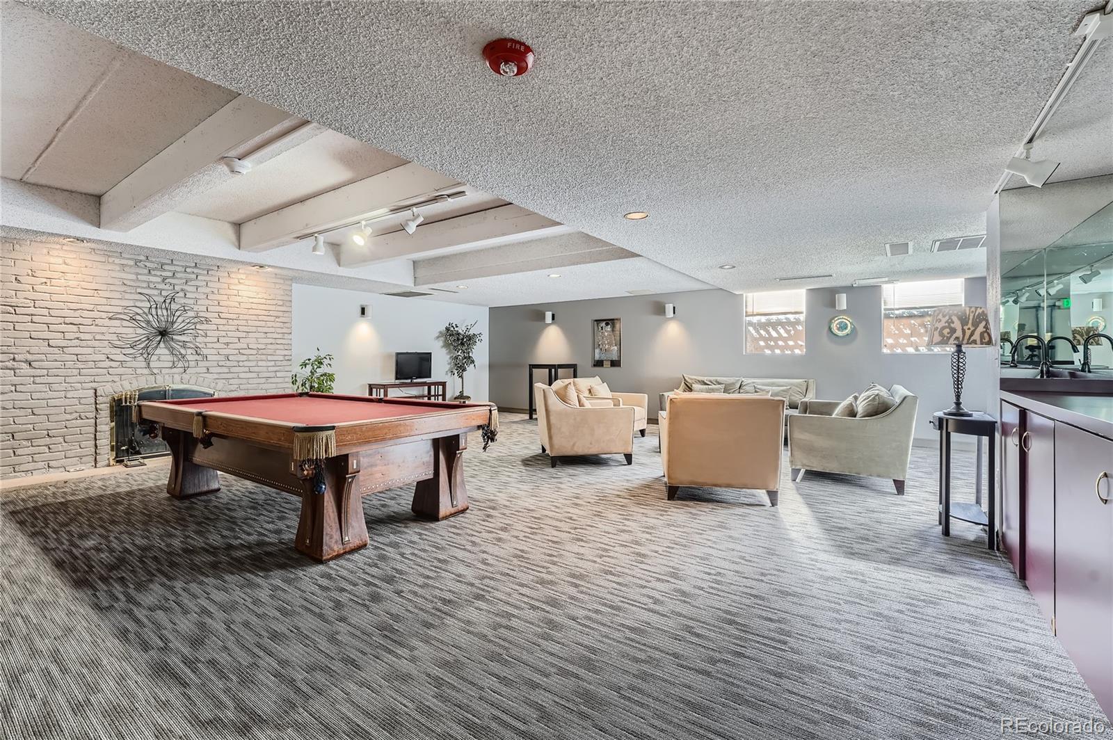 551 pearl Street Unit: 605