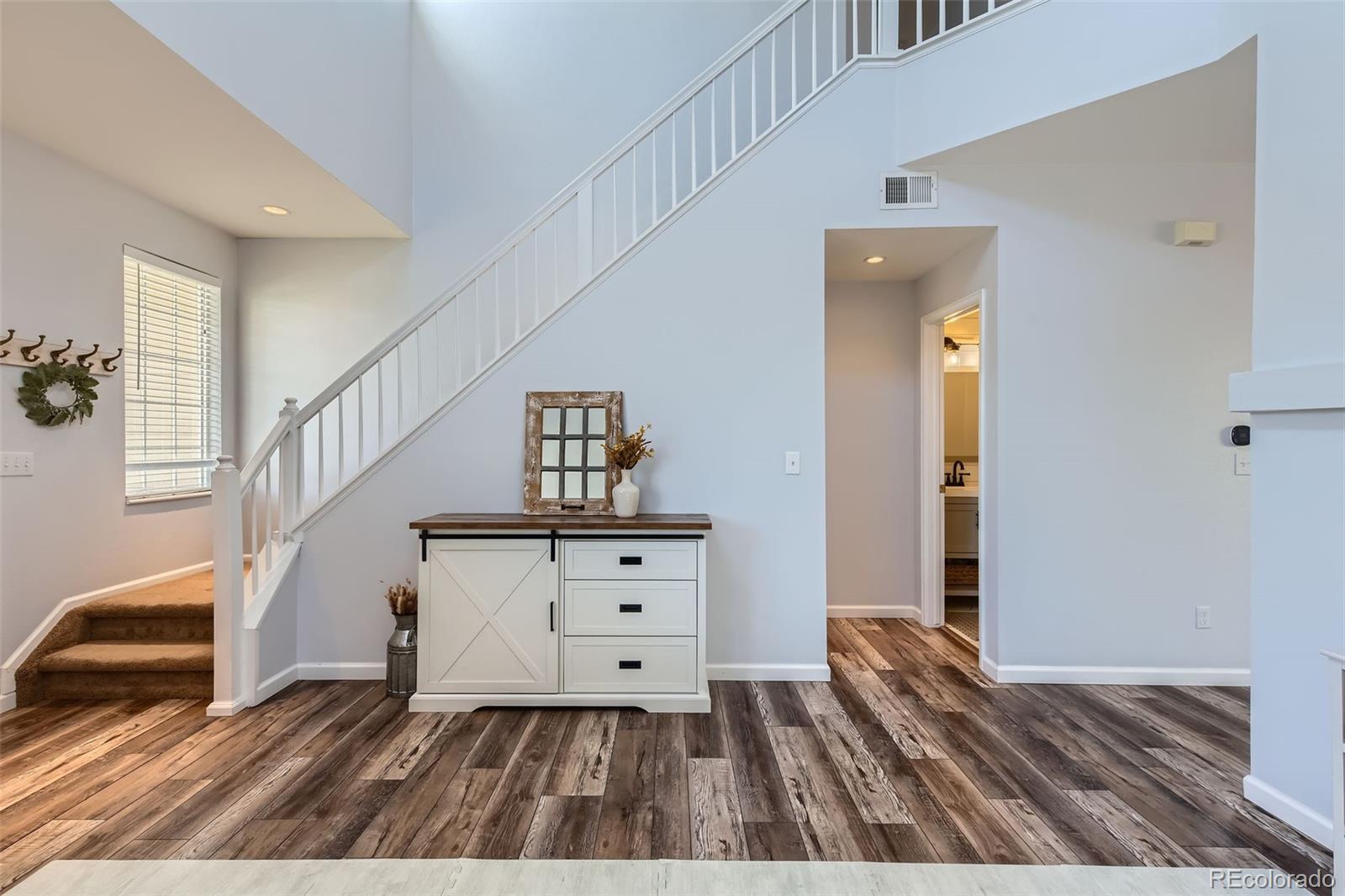 6853 W Rockland Place