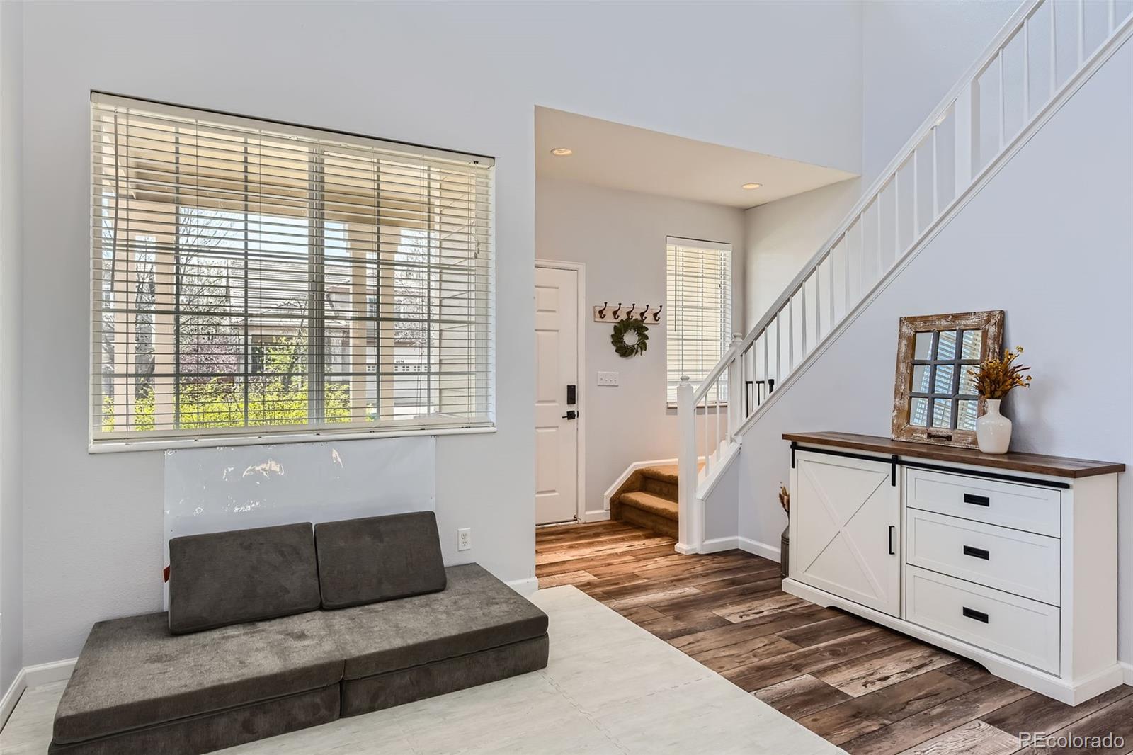 6853 W Rockland Place