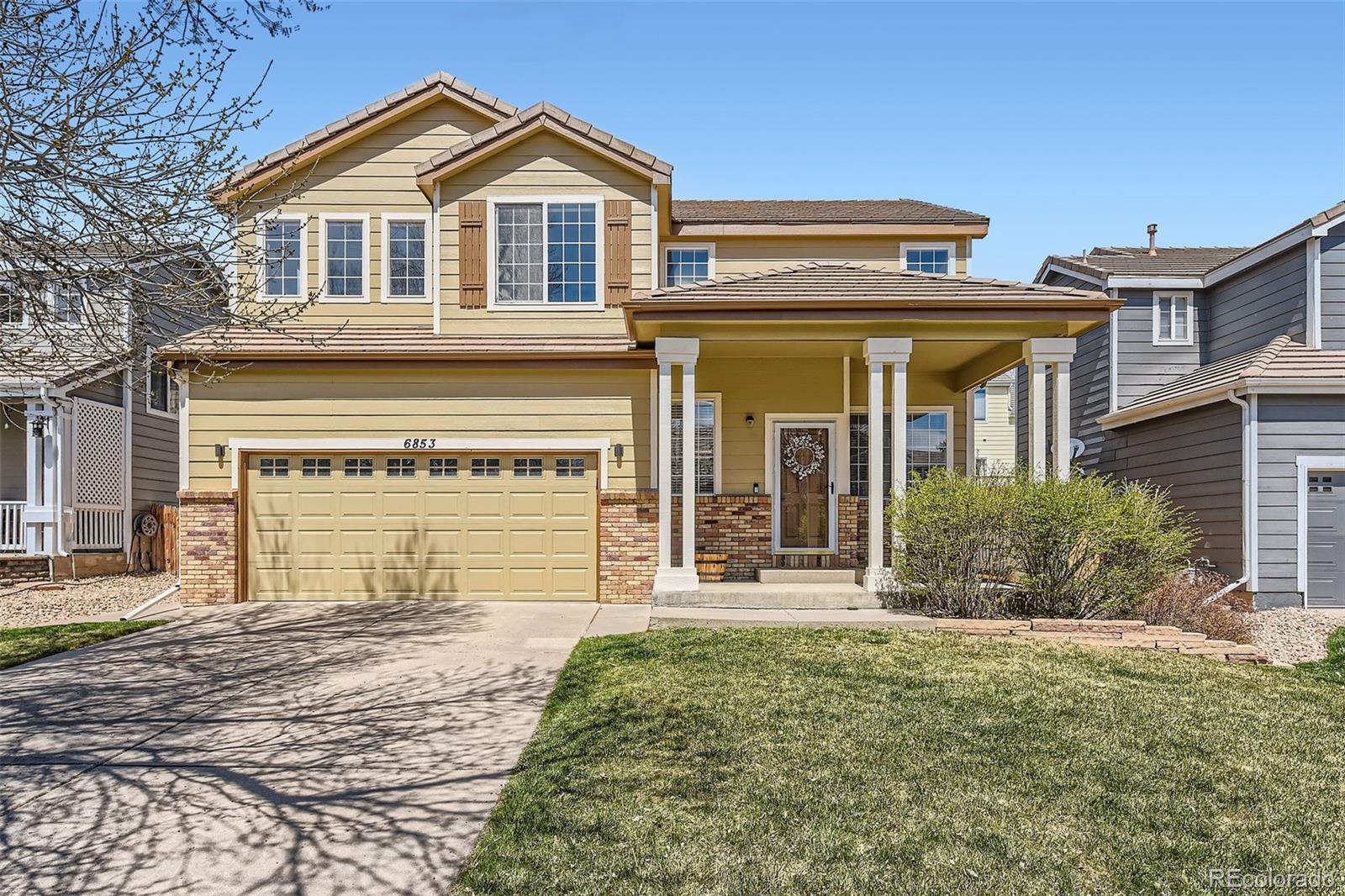 6853 W Rockland Place