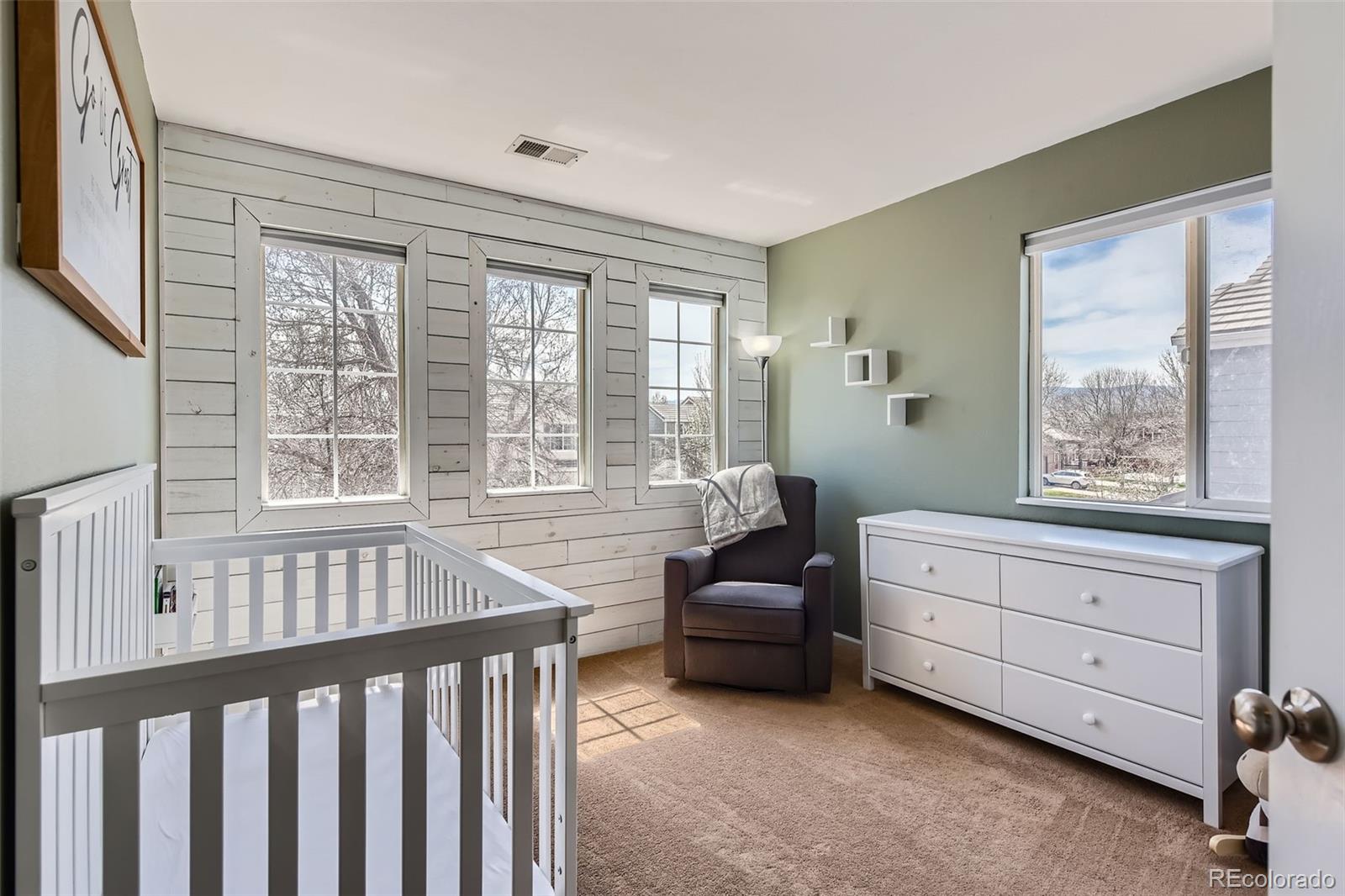 6853 W Rockland Place