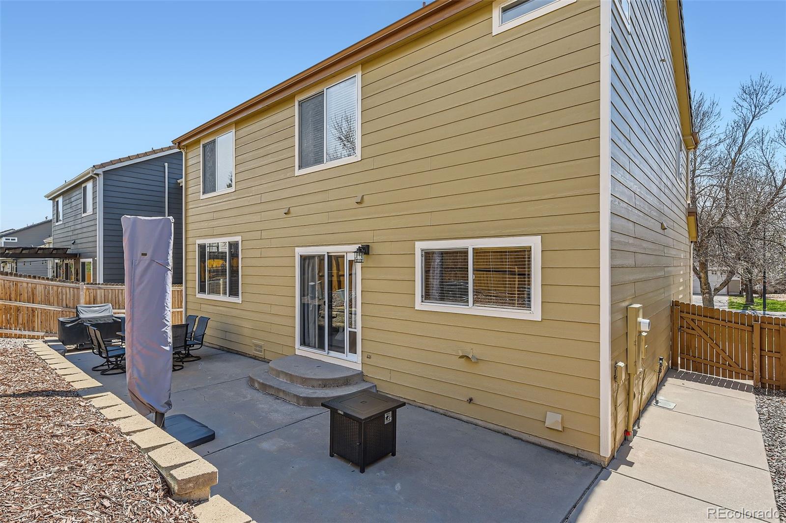 6853 W Rockland Place