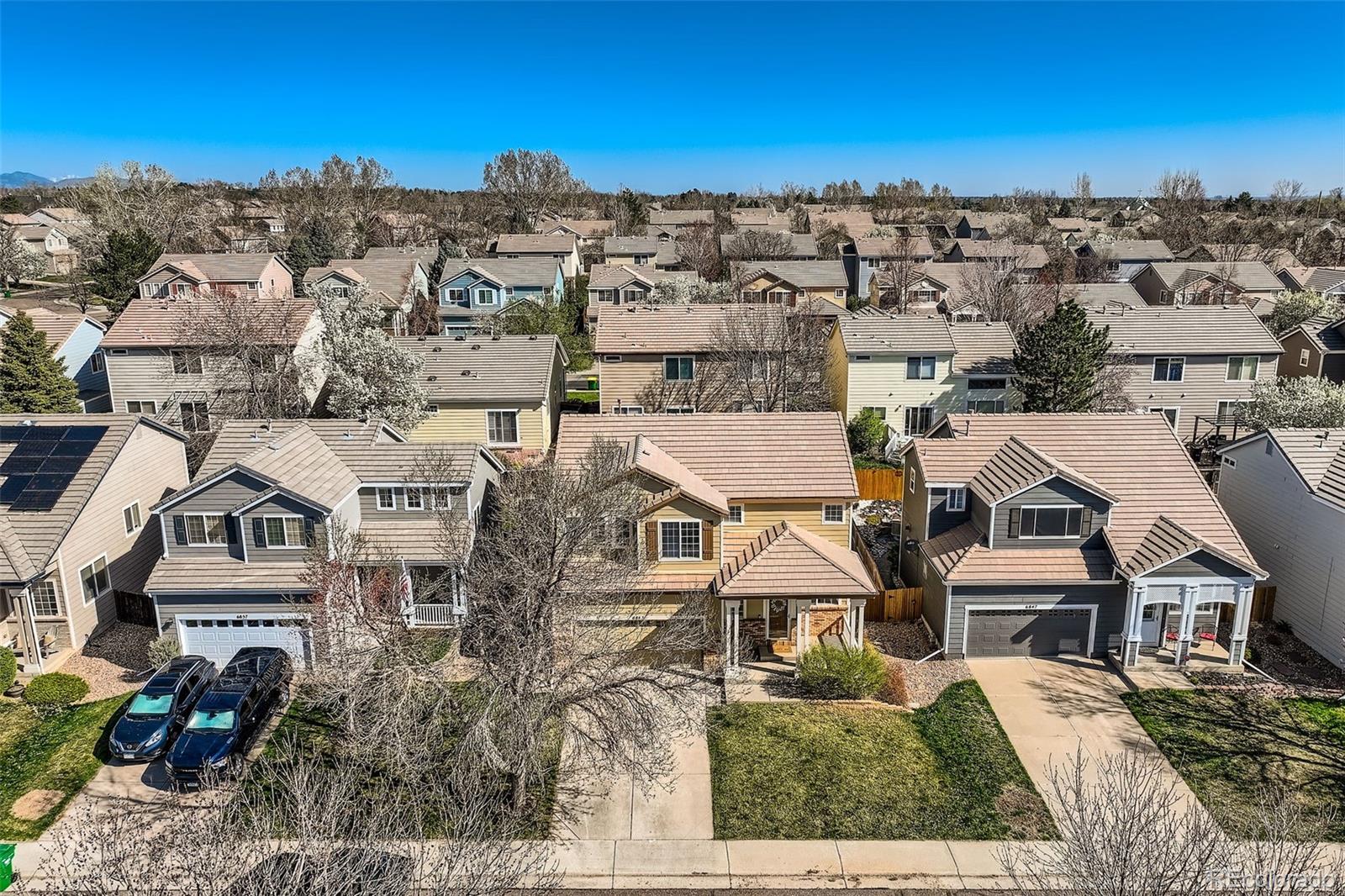 6853 W Rockland Place