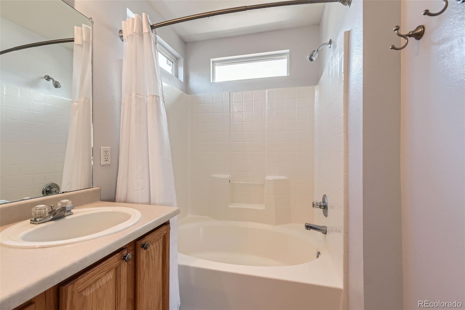 6853 W Rockland Place