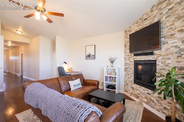 18099 La Questa Drive