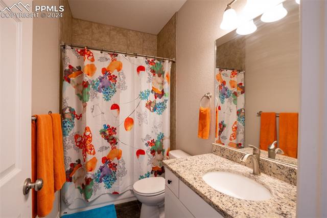 18099 La Questa Drive