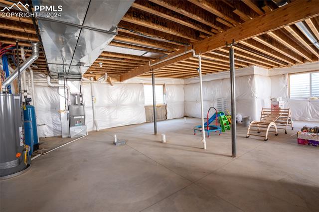 18099 La Questa Drive