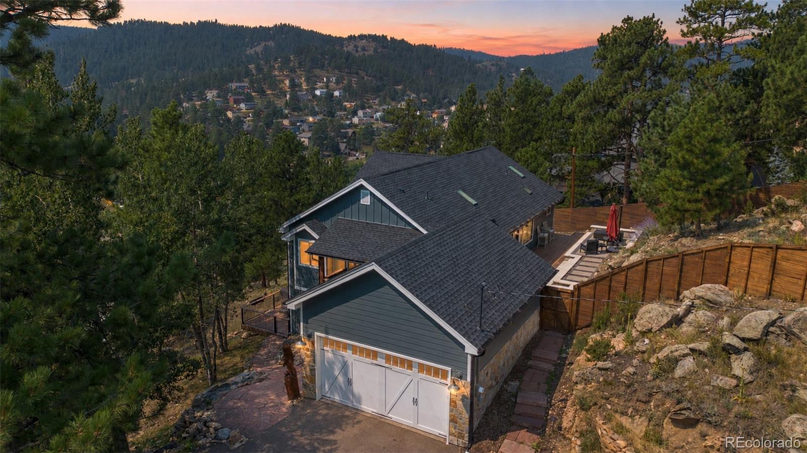 3276 Meadow View Road