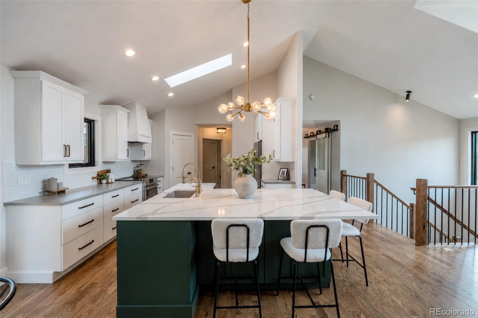 3276 Meadow View Road