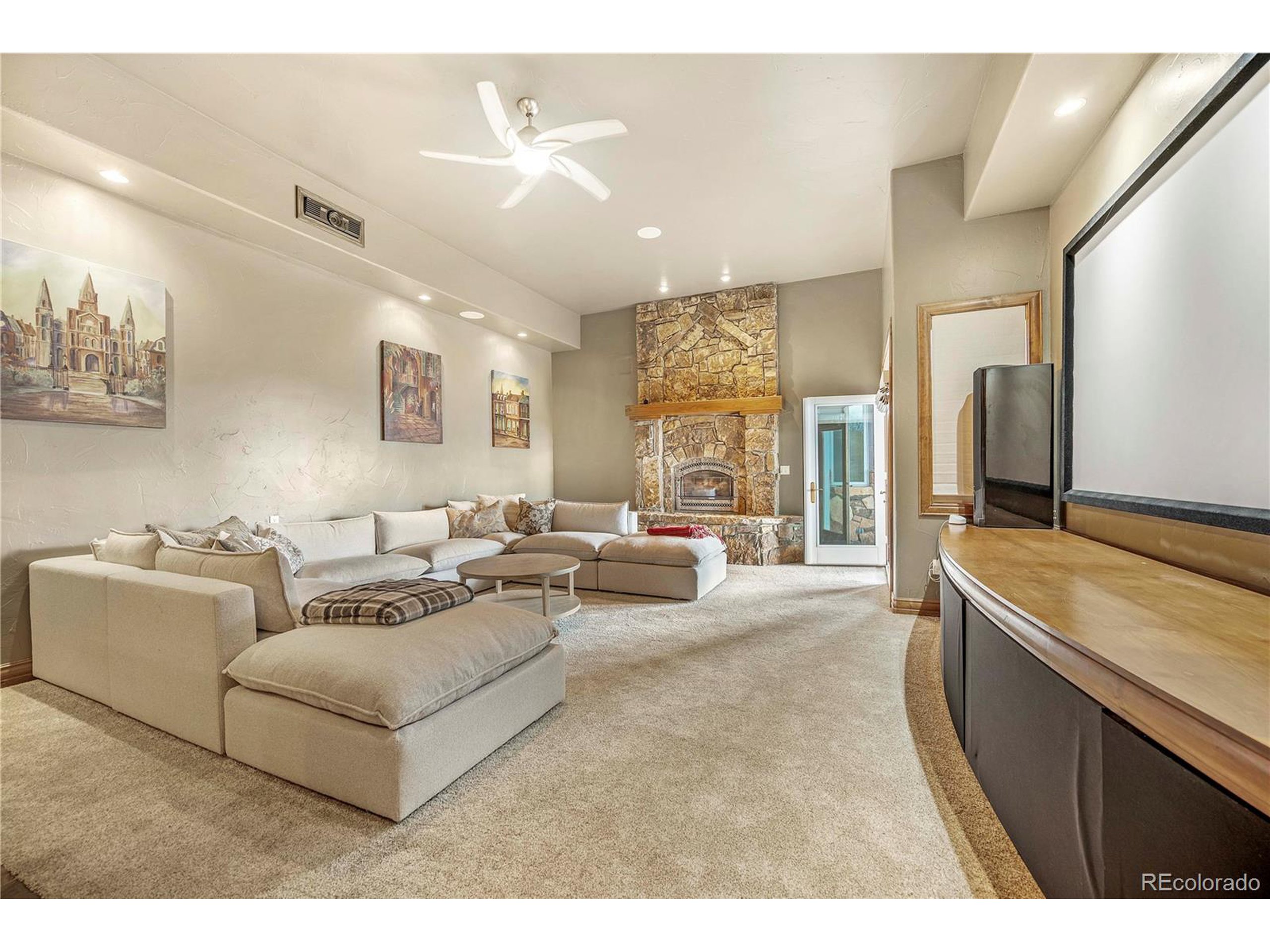 187 Fox Ridge Dr