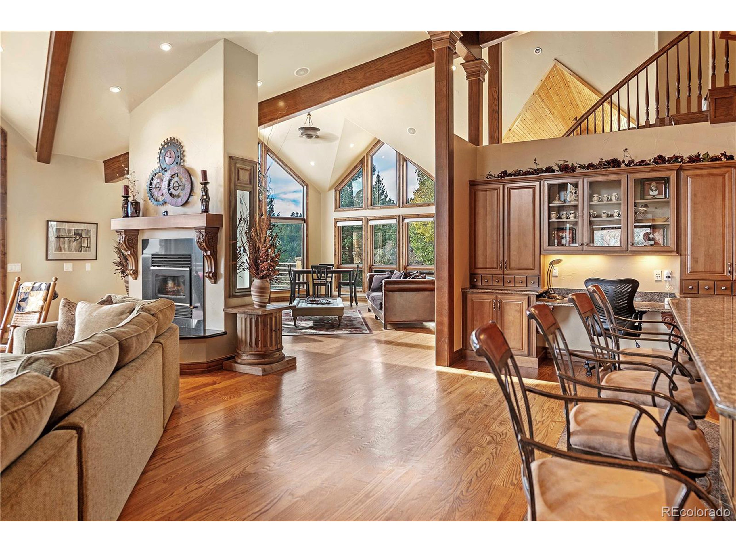 187 Fox Ridge Dr
