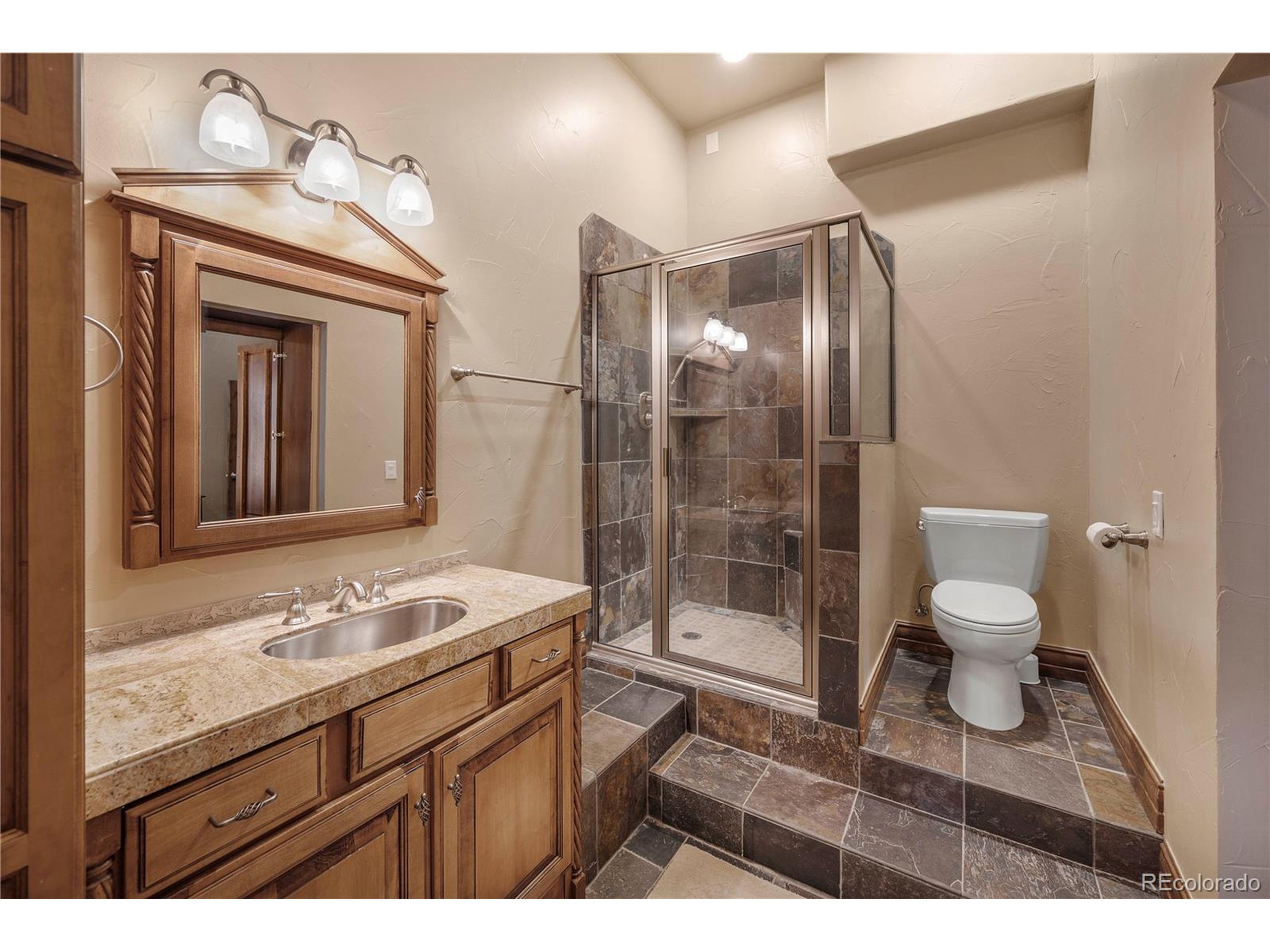 187 Fox Ridge Dr