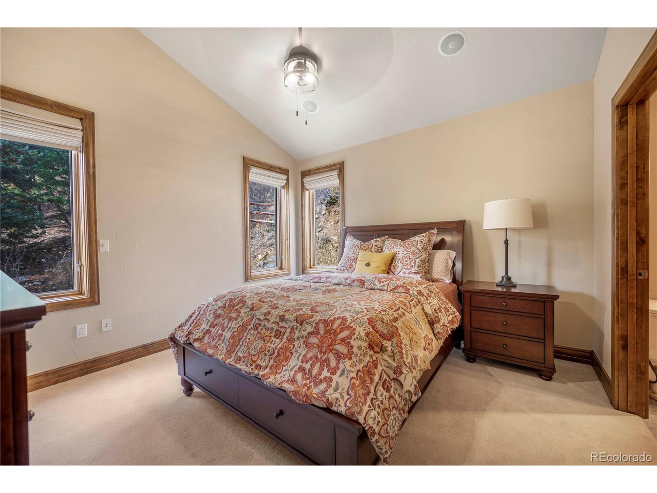 187 Fox Ridge Dr