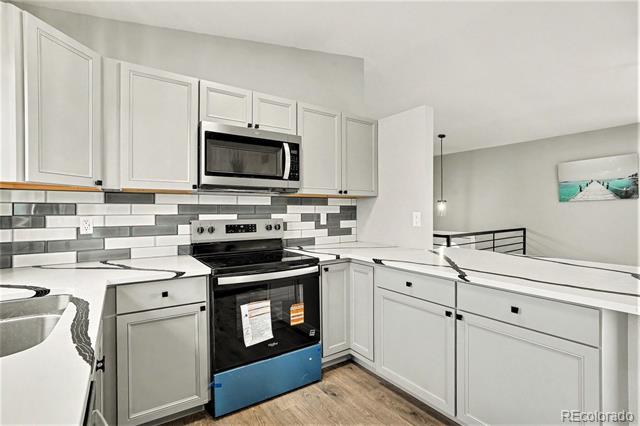 700 Autumn Place
