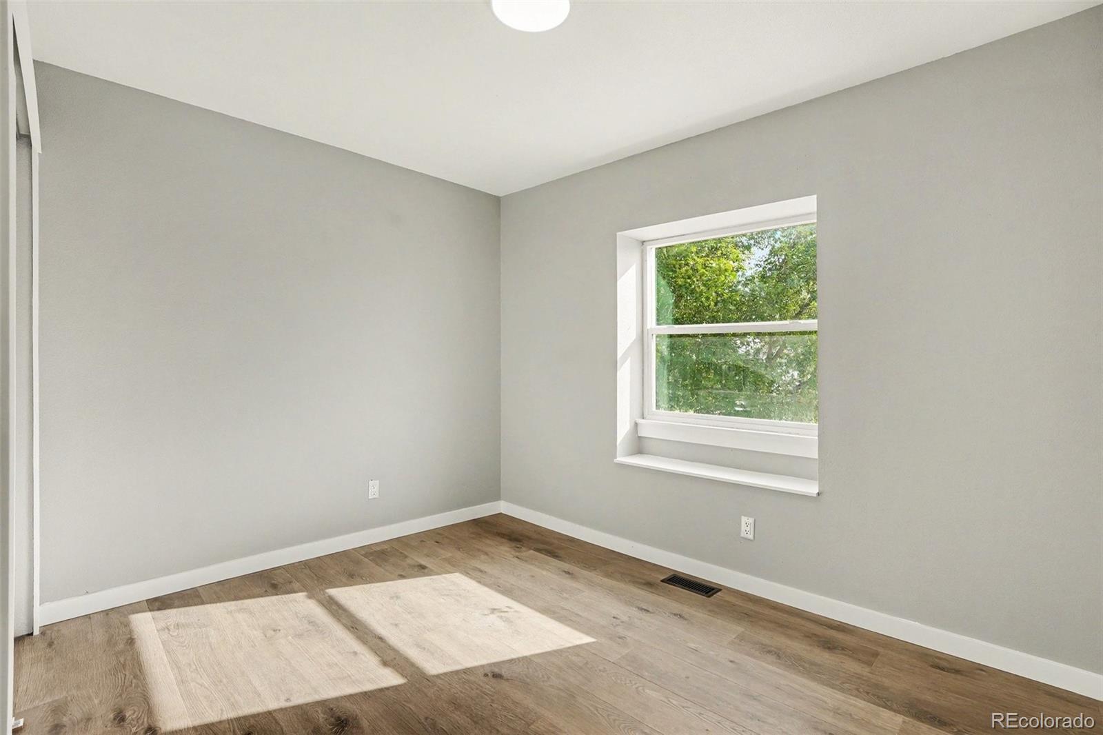 700 Autumn Place