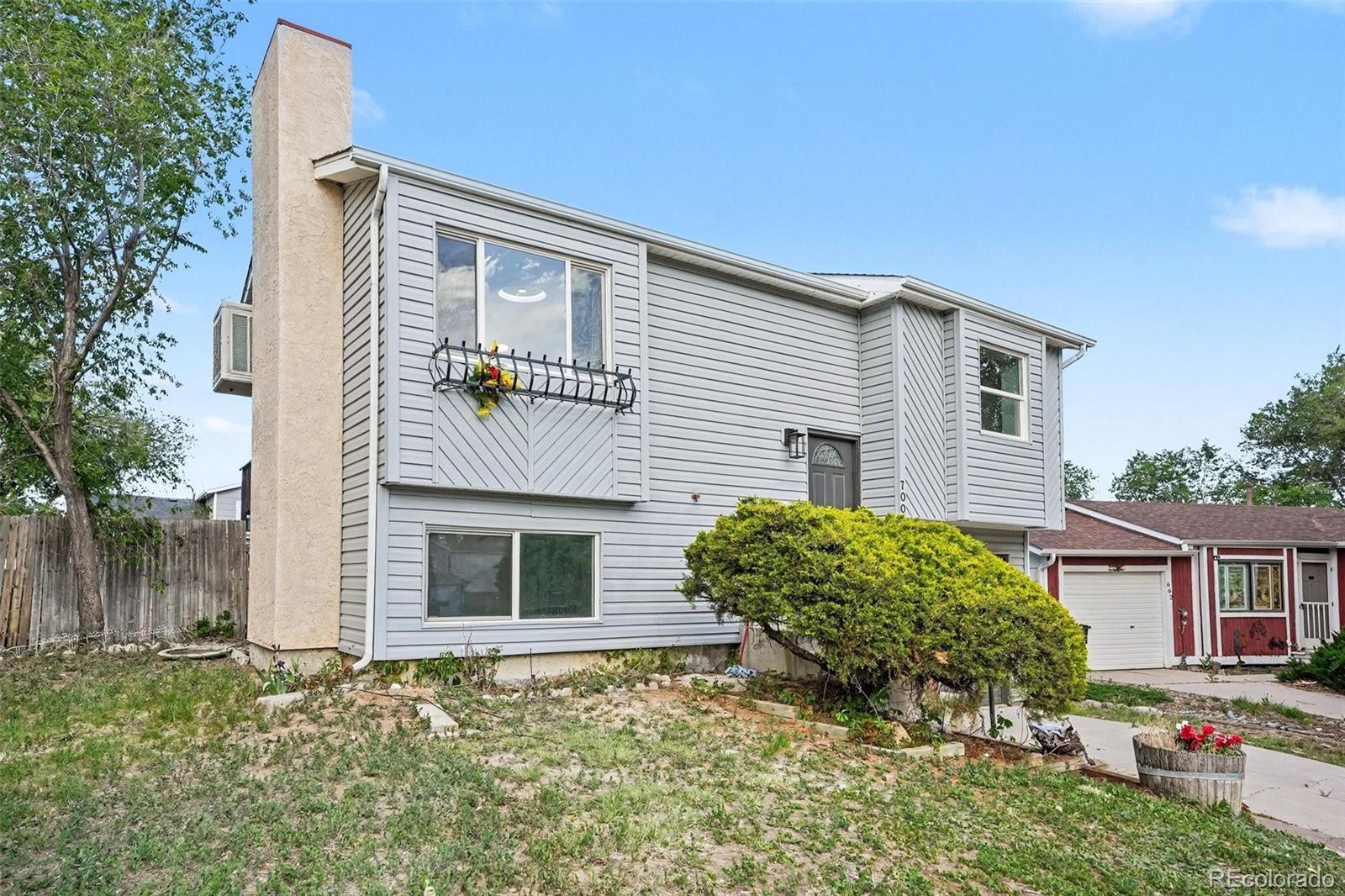 700 Autumn Place