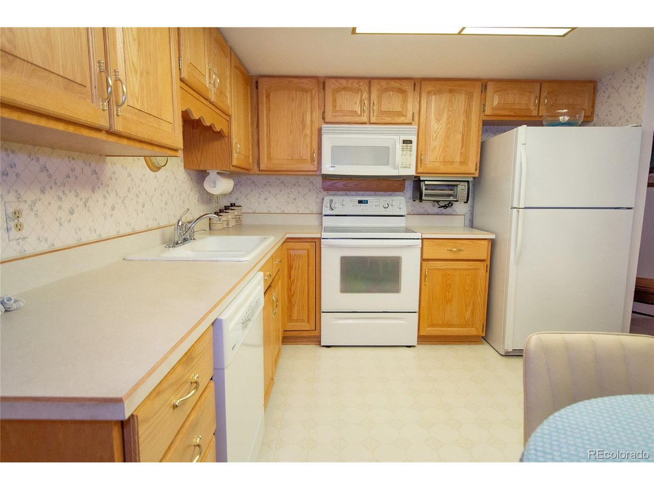 14390 E Marina Dr 202