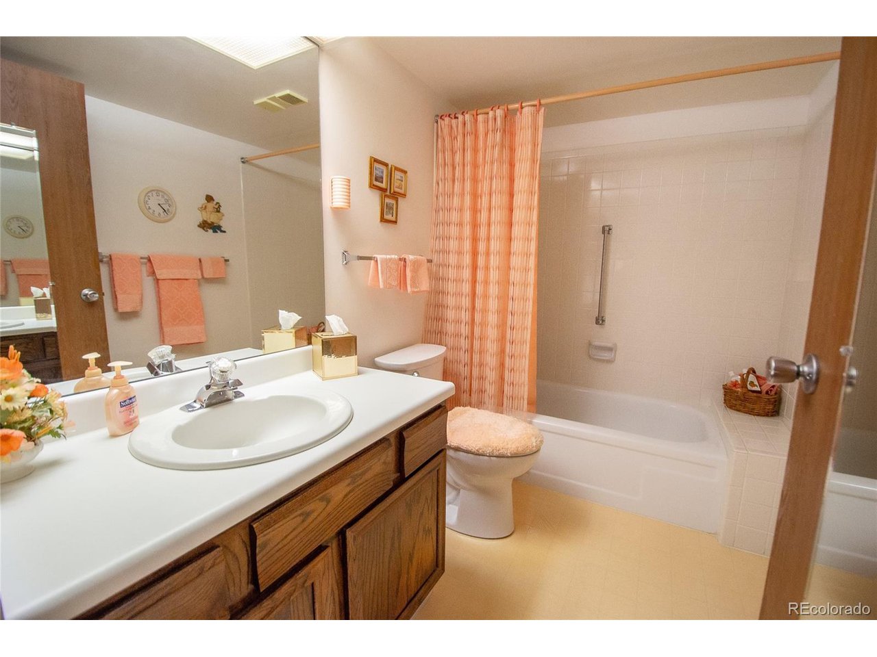 14390 E Marina Dr 202