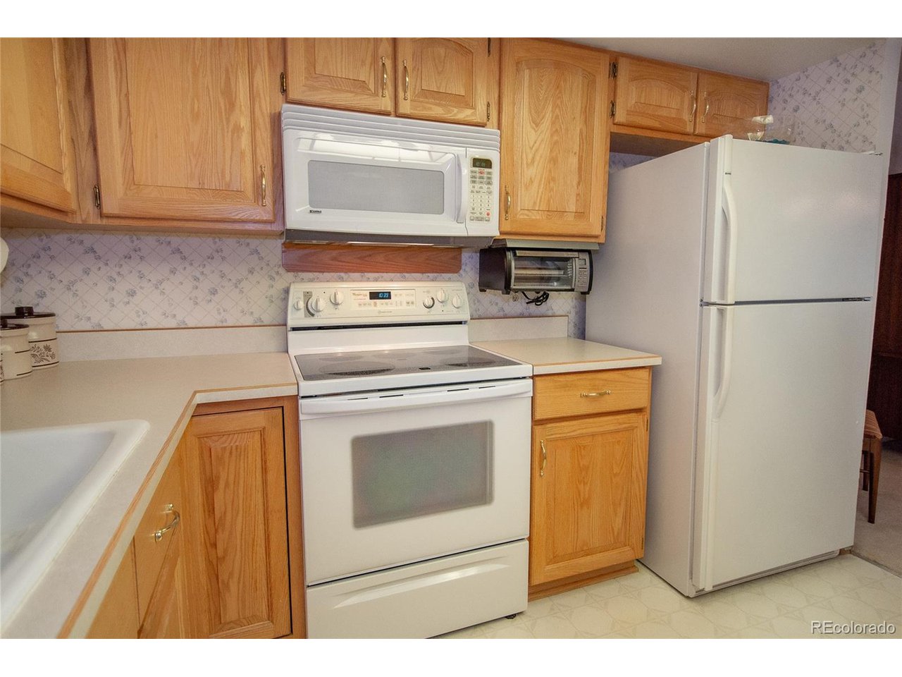 14390 E Marina Dr 202