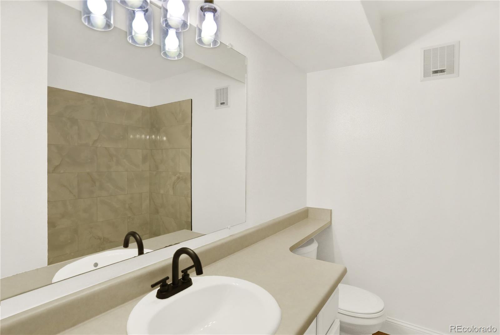 11129 Alcott Street Unit: B