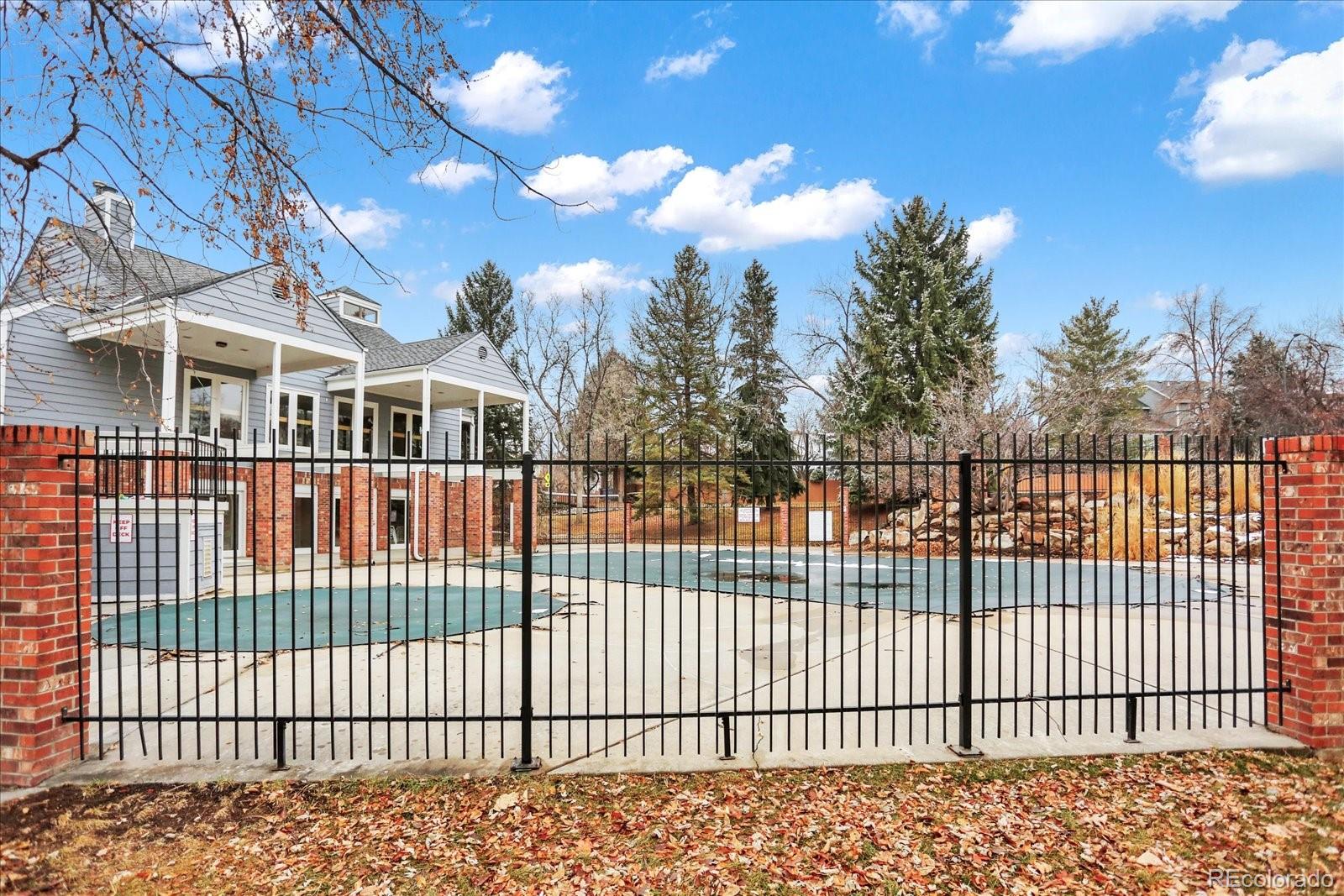 11129 Alcott Street Unit: B