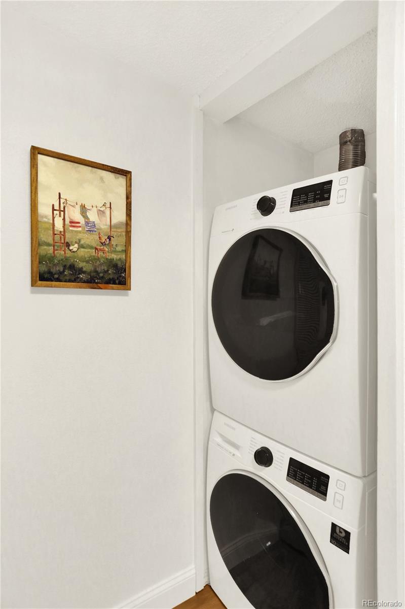 11129 Alcott Street Unit: B