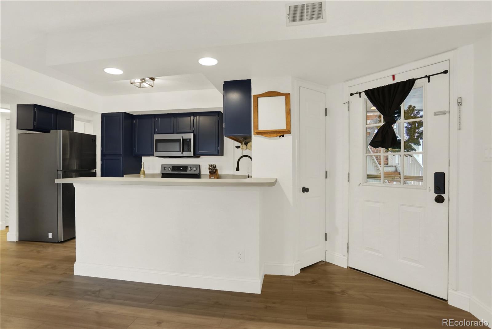 11129 Alcott Street Unit: B