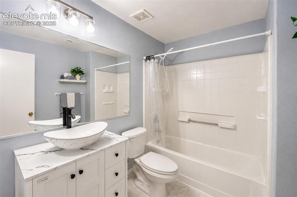 2712 Emerald Ridge Drive