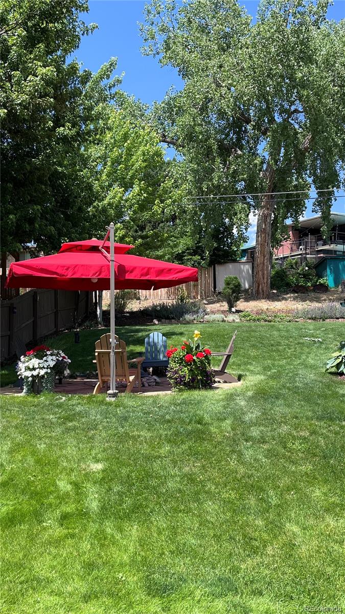10215 W 17th Place