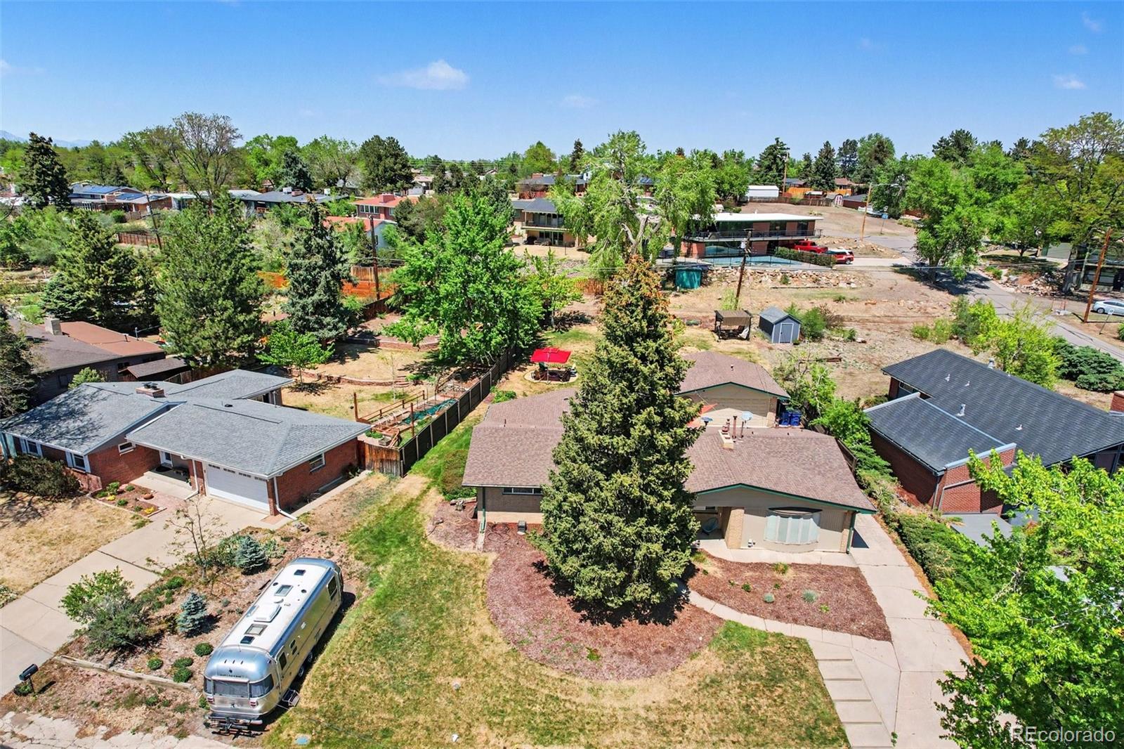 10215 W 17th Place