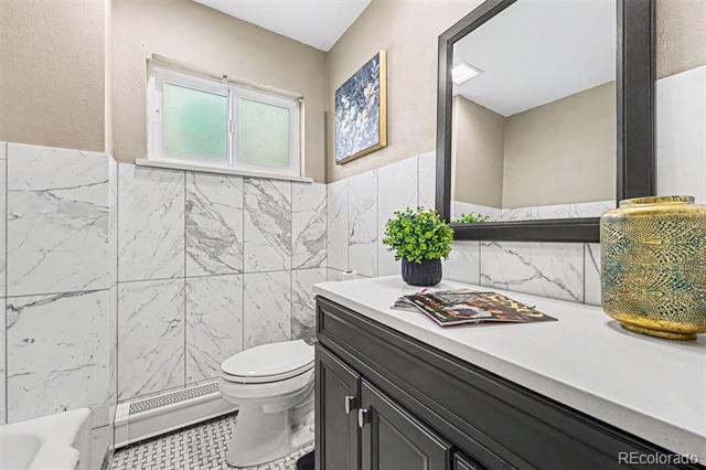 10215 W 17th Place