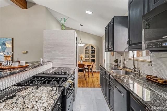 10215 W 17th Place