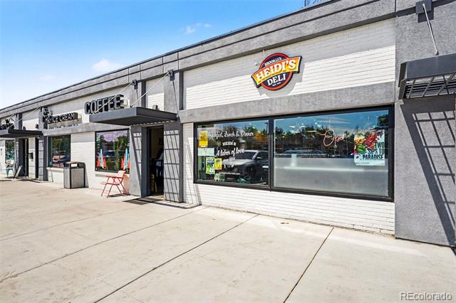 10215 W 17th Place