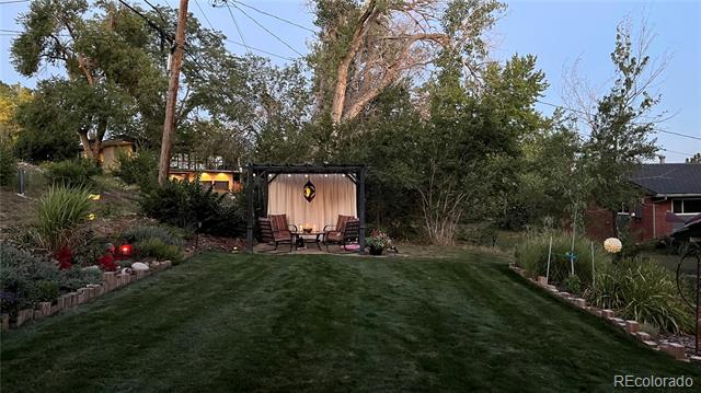 10215 W 17th Place