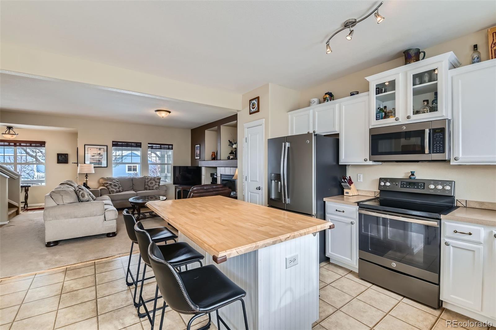 4552 Crestone Peak Street