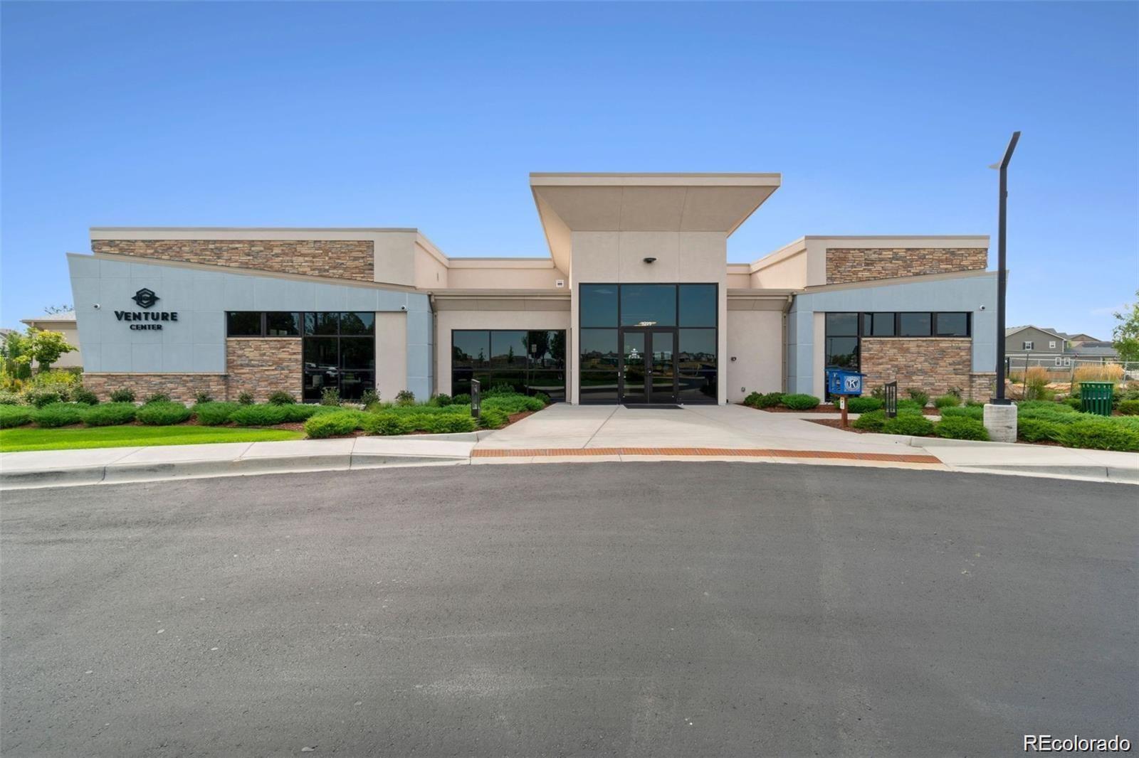 4552 Crestone Peak Street