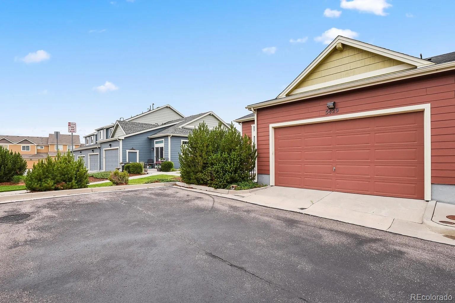 5429 Smoket Heights