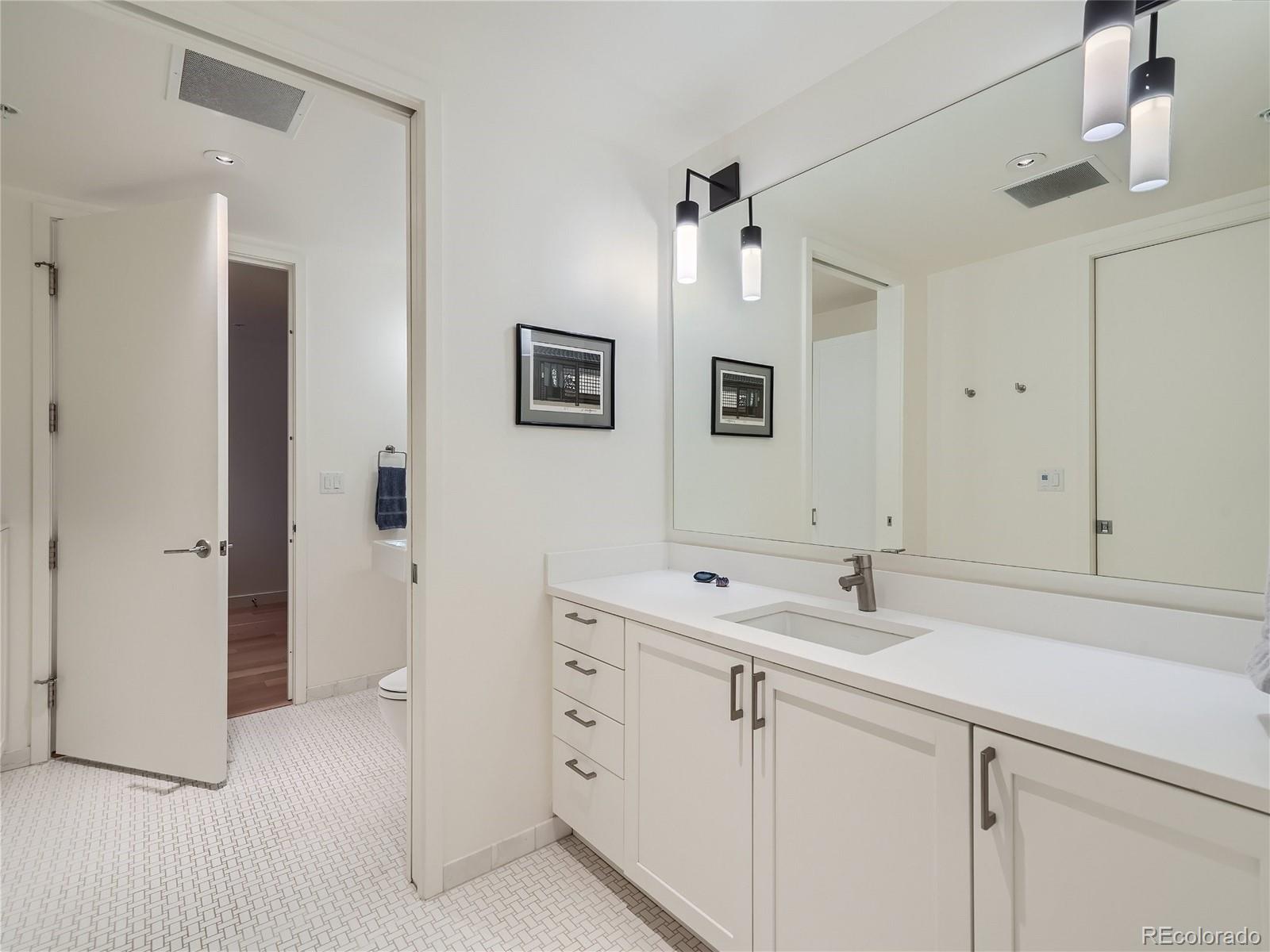 1750 Wewatta Street Unit: 1528