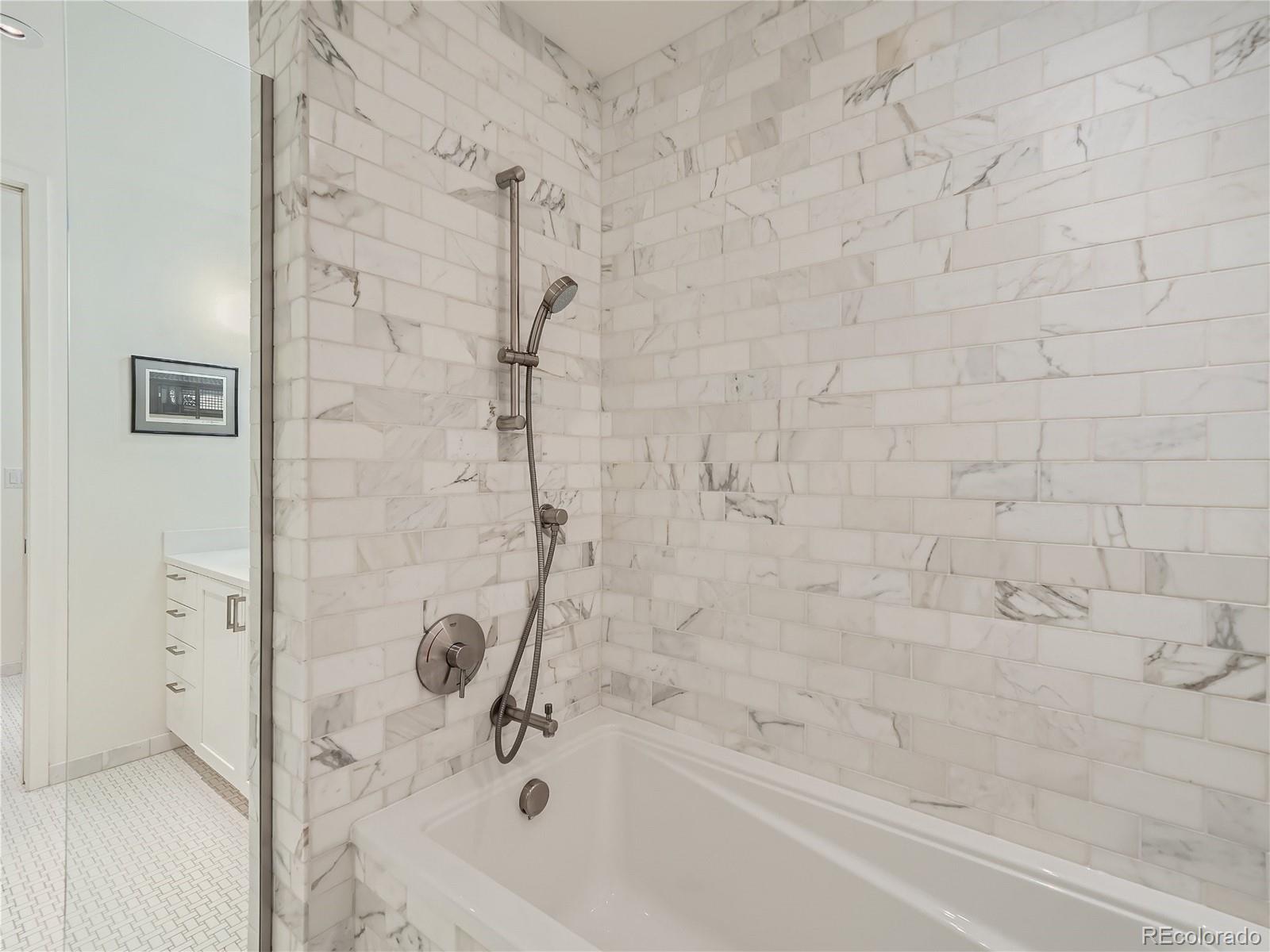 1750 Wewatta Street Unit: 1528