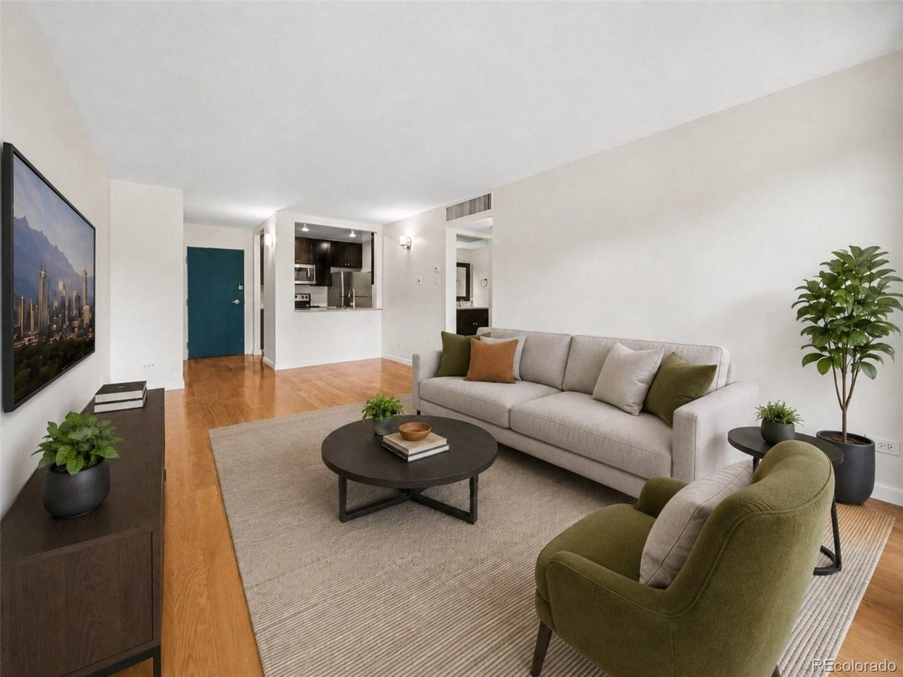 400 S Lafayette St 504