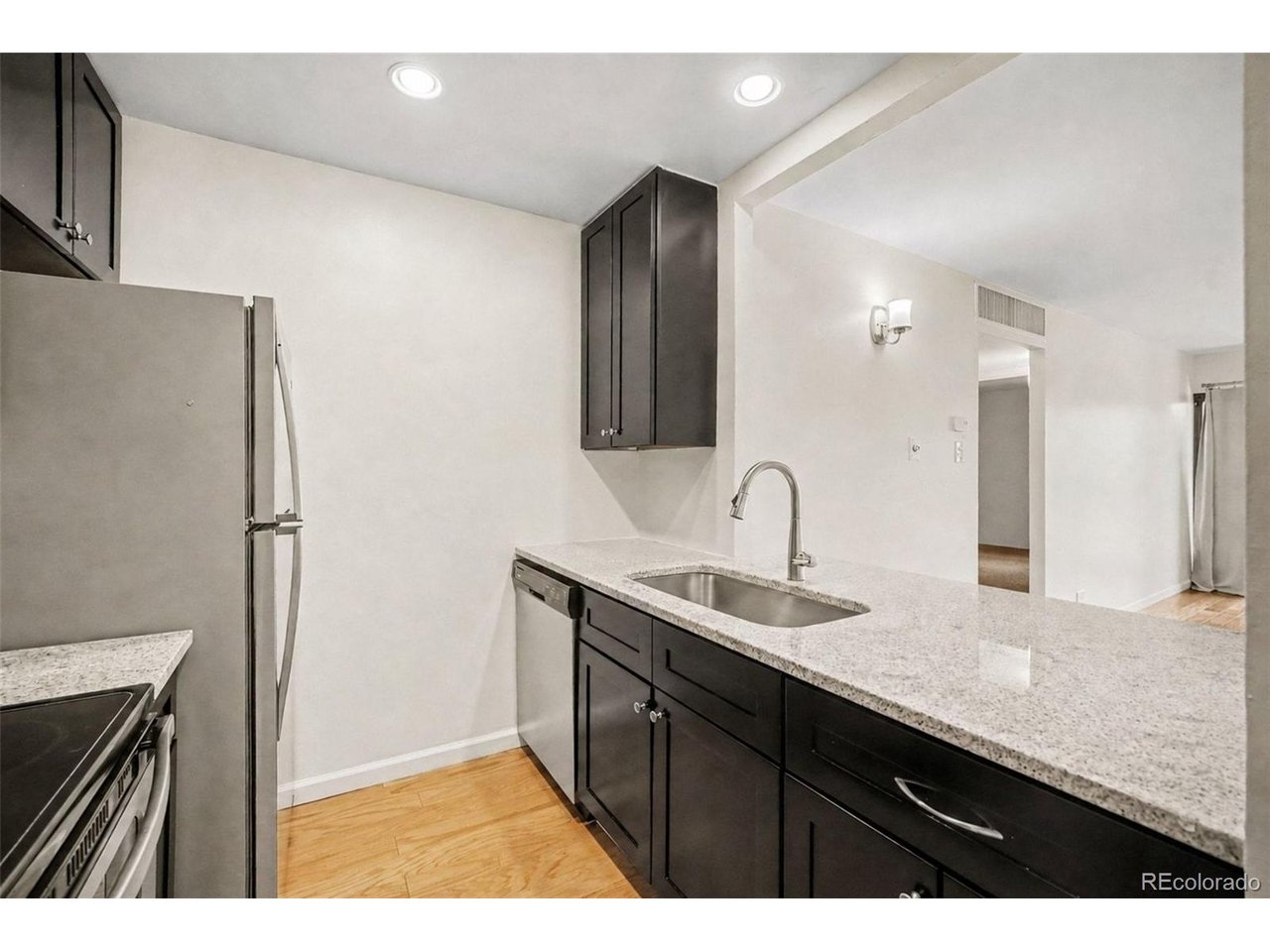 400 S Lafayette St 504
