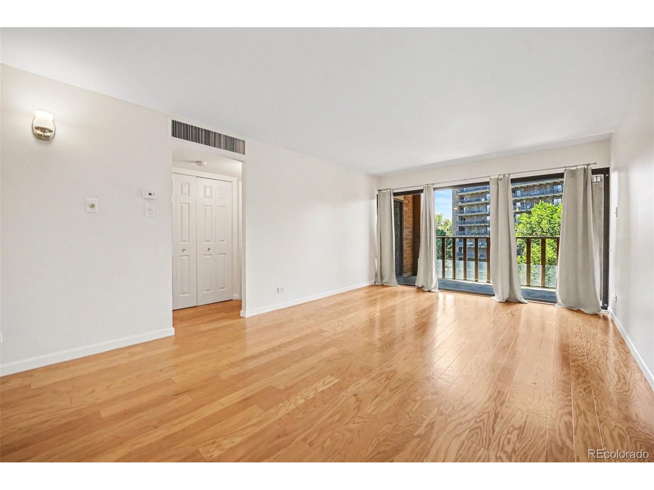 400 S Lafayette St 504